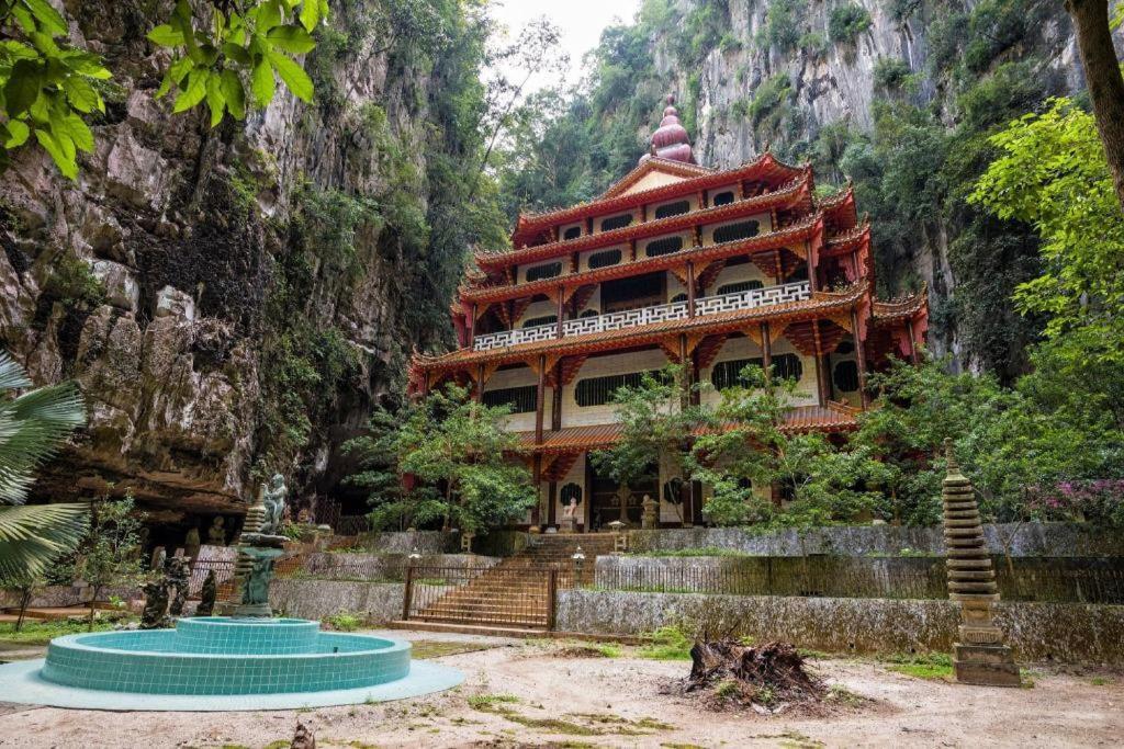 Oyo 90936 Hotel Manjoi Inn Ίπο Εξωτερικό φωτογραφία