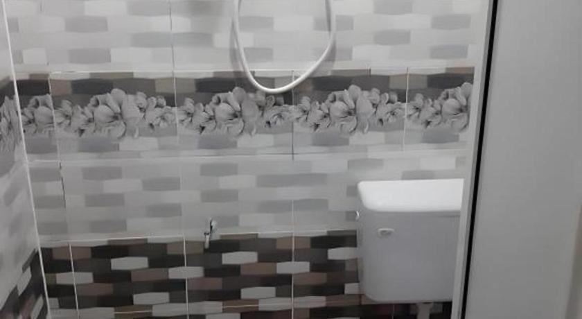 Oyo 90936 Hotel Manjoi Inn Ίπο Εξωτερικό φωτογραφία