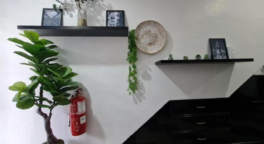 Oyo 90936 Hotel Manjoi Inn Ίπο Εξωτερικό φωτογραφία