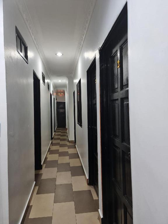 Oyo 90936 Hotel Manjoi Inn Ίπο Εξωτερικό φωτογραφία