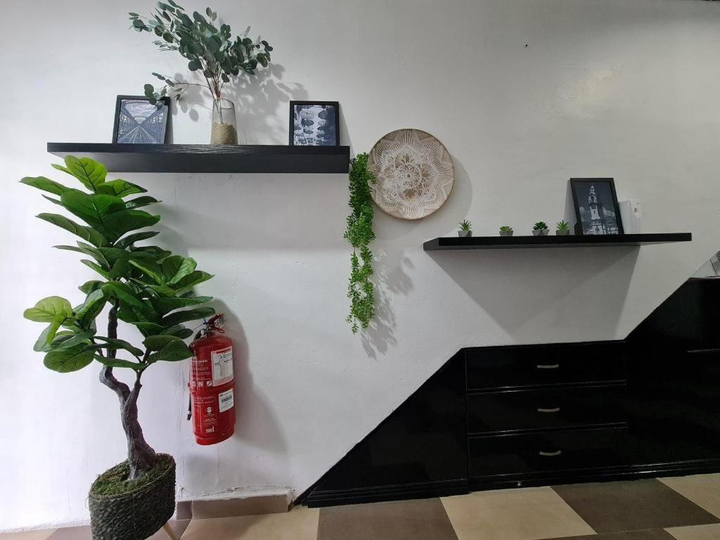 Oyo 90936 Hotel Manjoi Inn Ίπο Εξωτερικό φωτογραφία